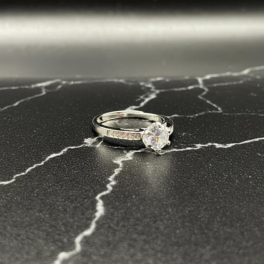 Ronde ring met zirkonia steentje, 925 sterling zilver