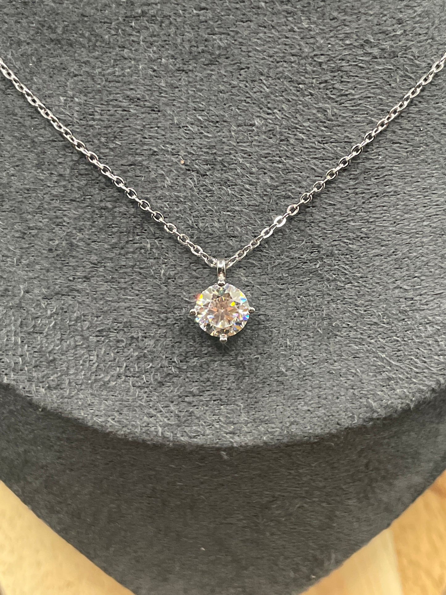 Hanger met één 1ct moissanite diamant, 925 sterling zilver