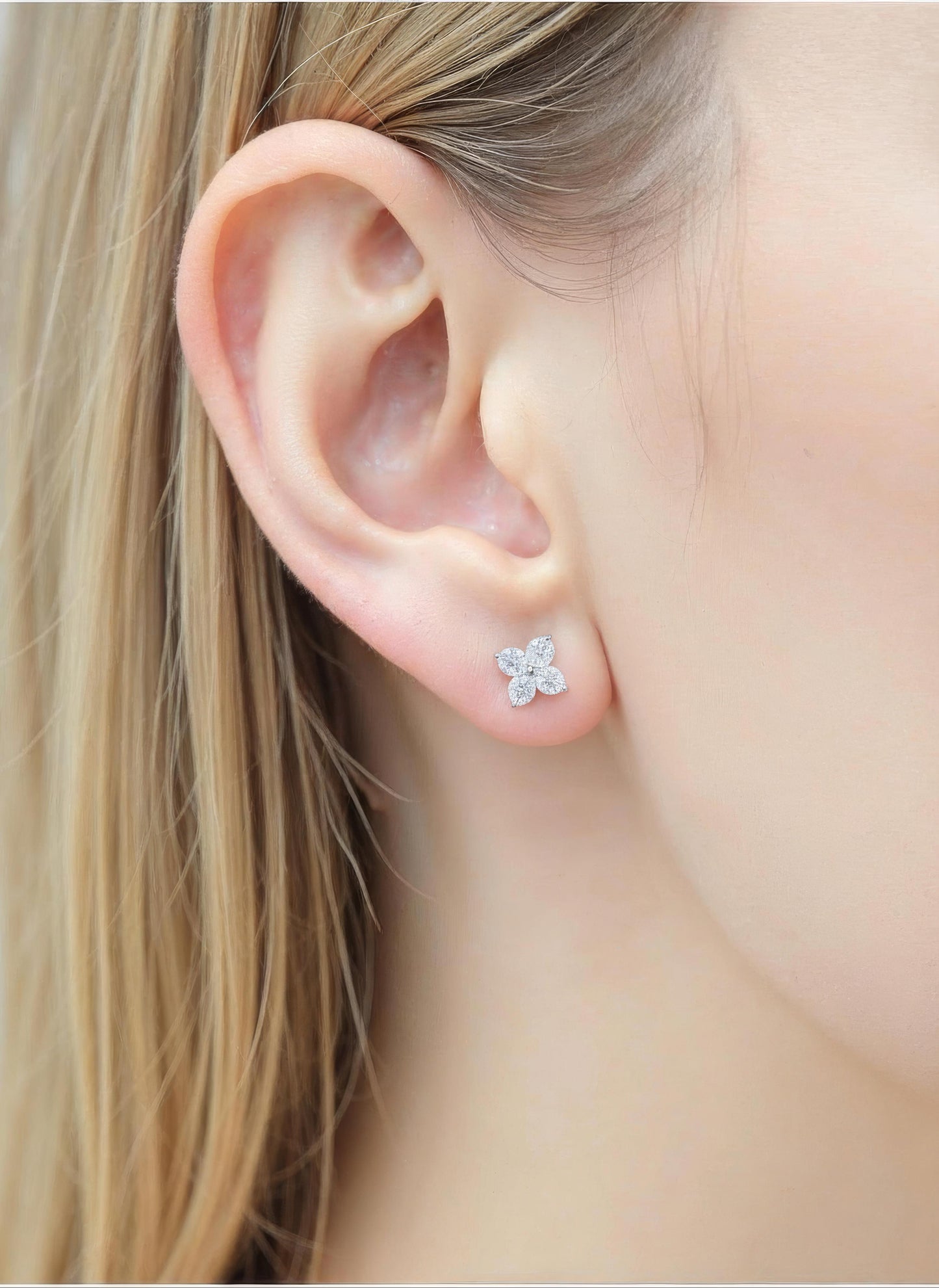 Elegante diamanten bloemoorstekers met zirkonia, 925 sterling zilver.