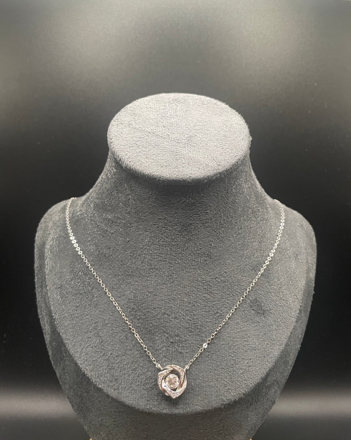 Hartvormige hanger met 1 karaat moissanite diamant, 925 sterling zilver
